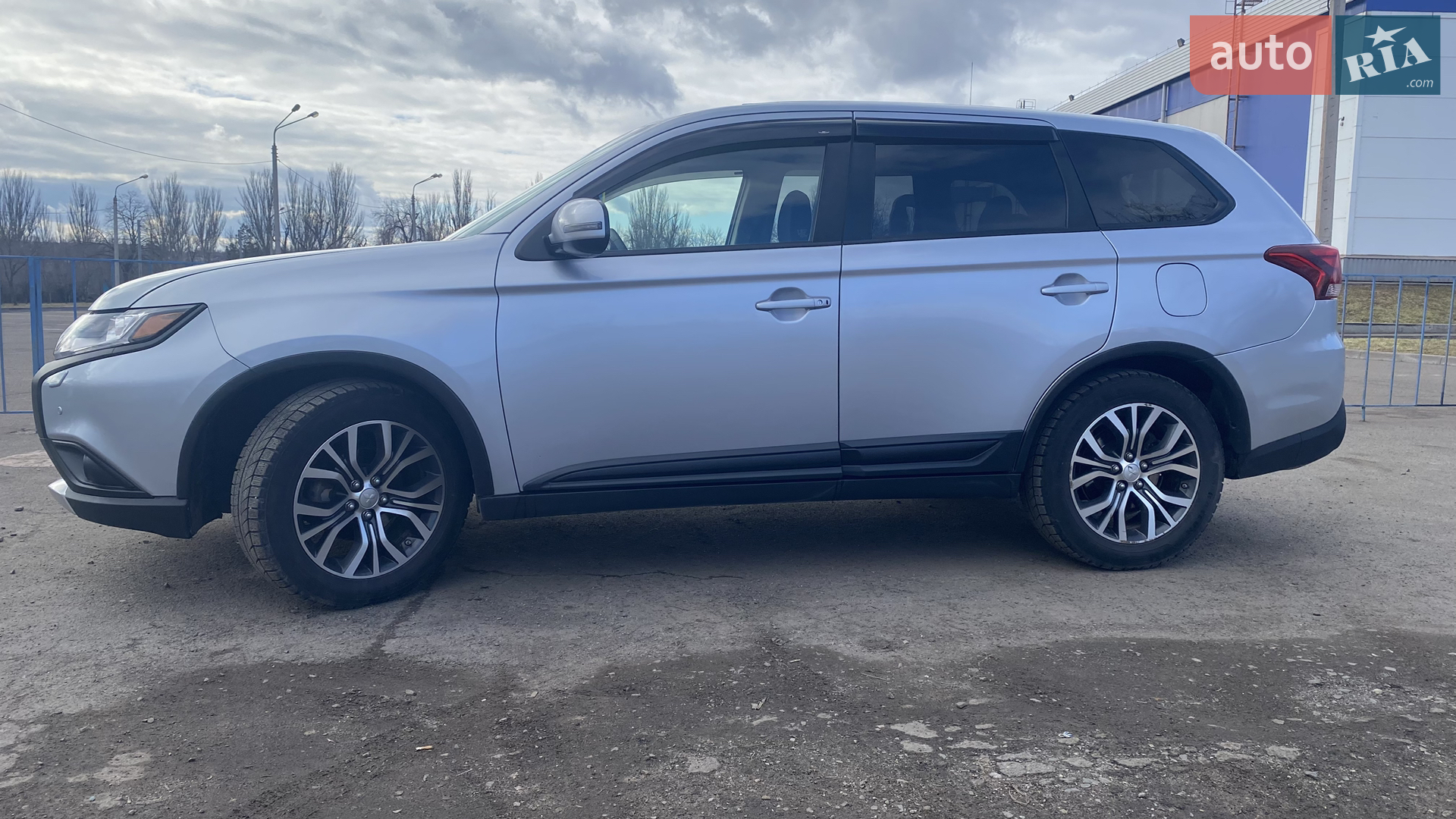 2016 Mitsubishi Outlander - мініатюра 2
