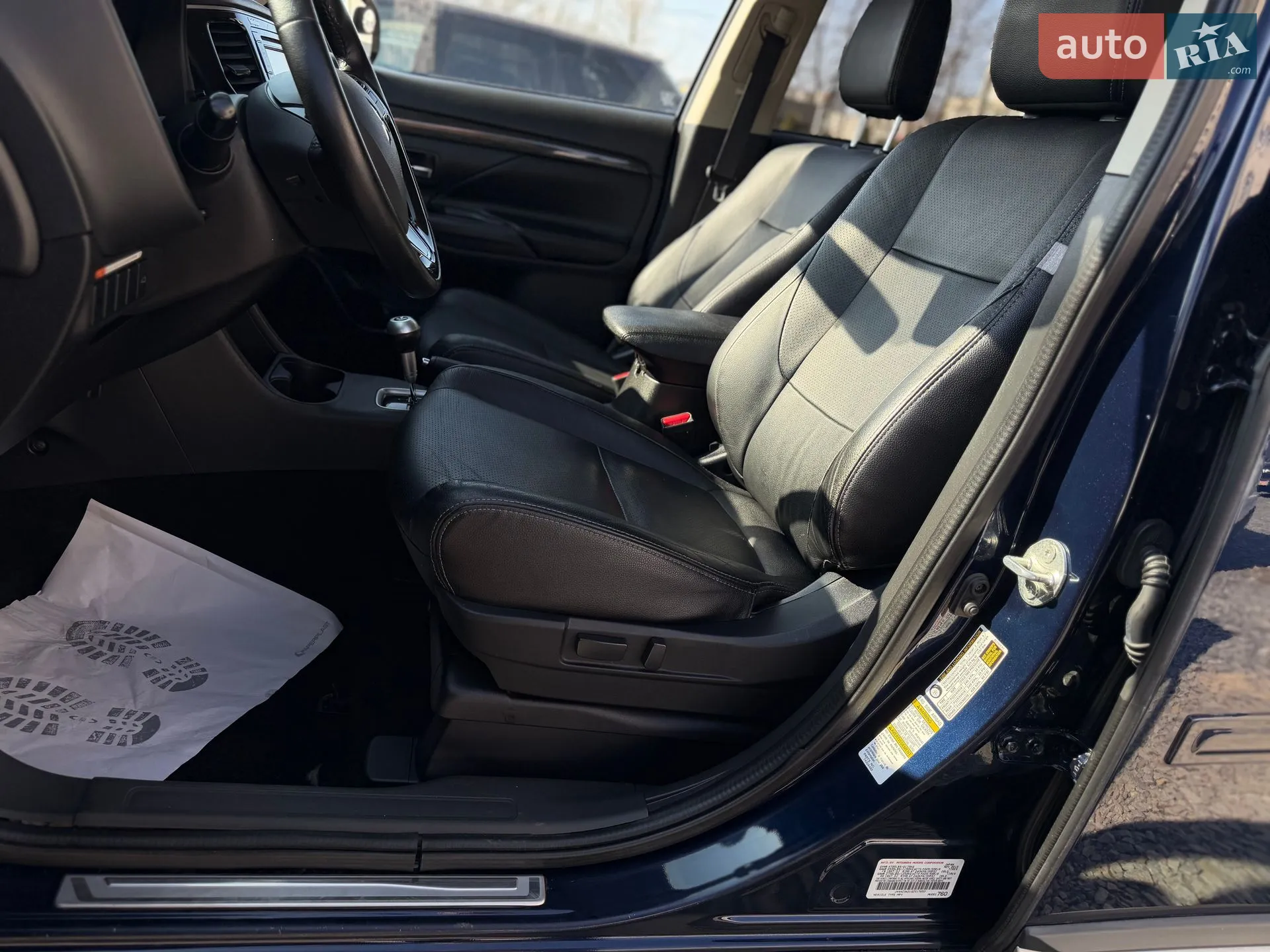 2016 Mitsubishi Outlander - мініатюра 13