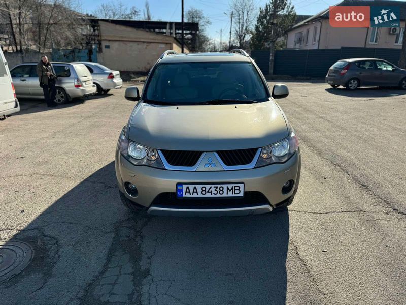 Внедорожник / Кроссовер Mitsubishi Outlander 2007 в Днепре
