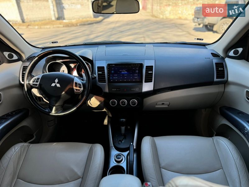 Внедорожник / Кроссовер Mitsubishi Outlander 2007 в Днепре