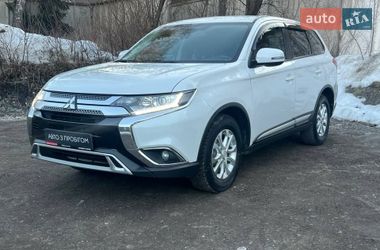 Внедорожник / Кроссовер Mitsubishi Outlander 2019 в Тернополе