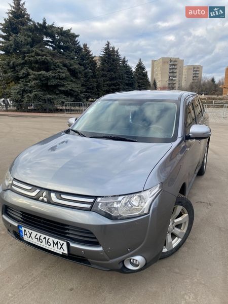 Mitsubishi Outlander 2012
