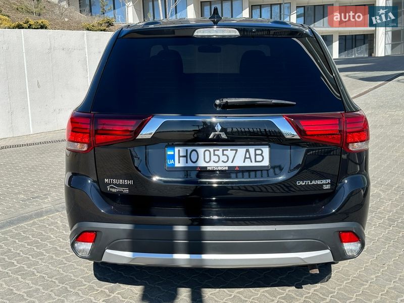 Внедорожник / Кроссовер Mitsubishi Outlander 2018 в Одессе