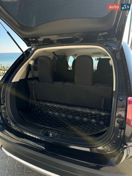 Внедорожник / Кроссовер Mitsubishi Outlander 2018 в Одессе