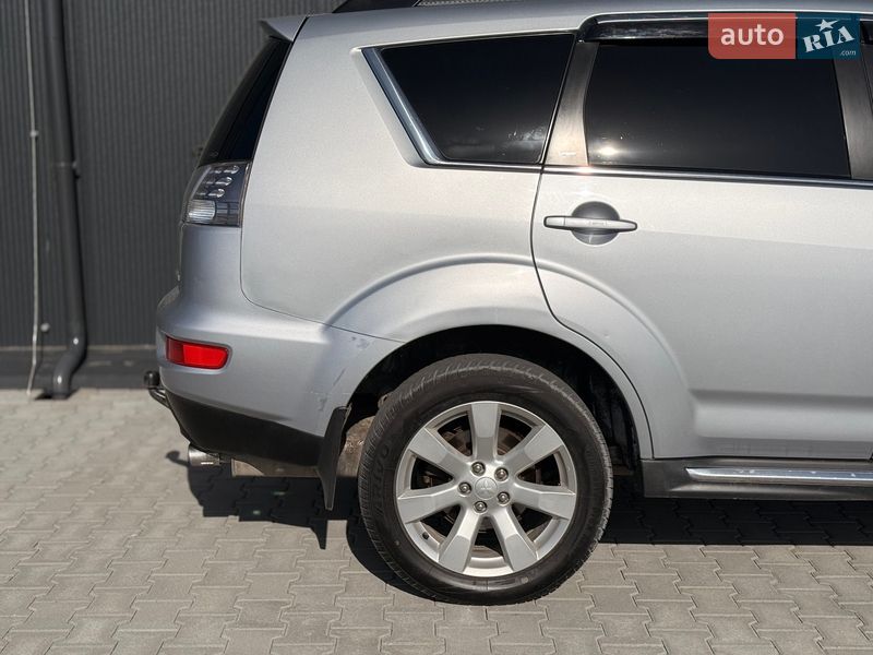 Внедорожник / Кроссовер Mitsubishi Outlander 2011 в Львове