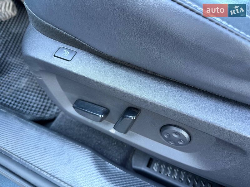 Внедорожник / Кроссовер Mitsubishi Outlander 2024 в Киеве