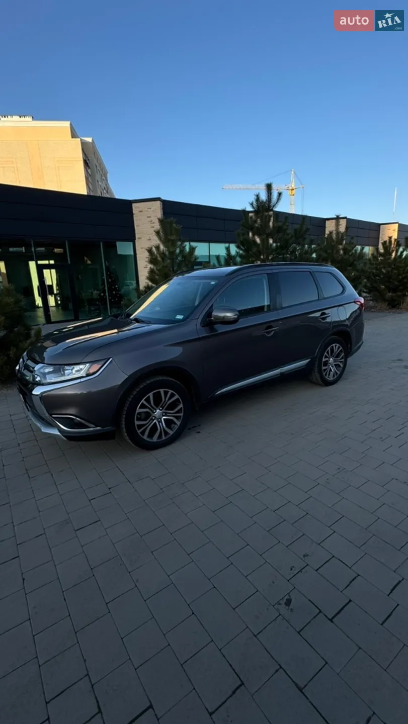2016 Mitsubishi Outlander - мініатюра 9