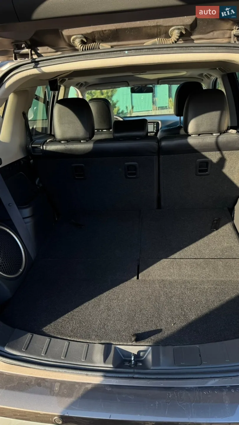 2016 Mitsubishi Outlander - мініатюра 21