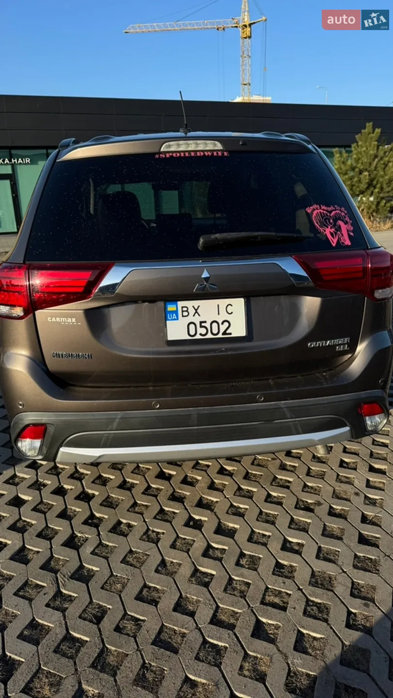 2016 Mitsubishi Outlander - мініатюра 13