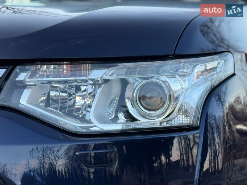 Позашляховик / Кросовер Mitsubishi Outlander 2013 в Дрогобичі