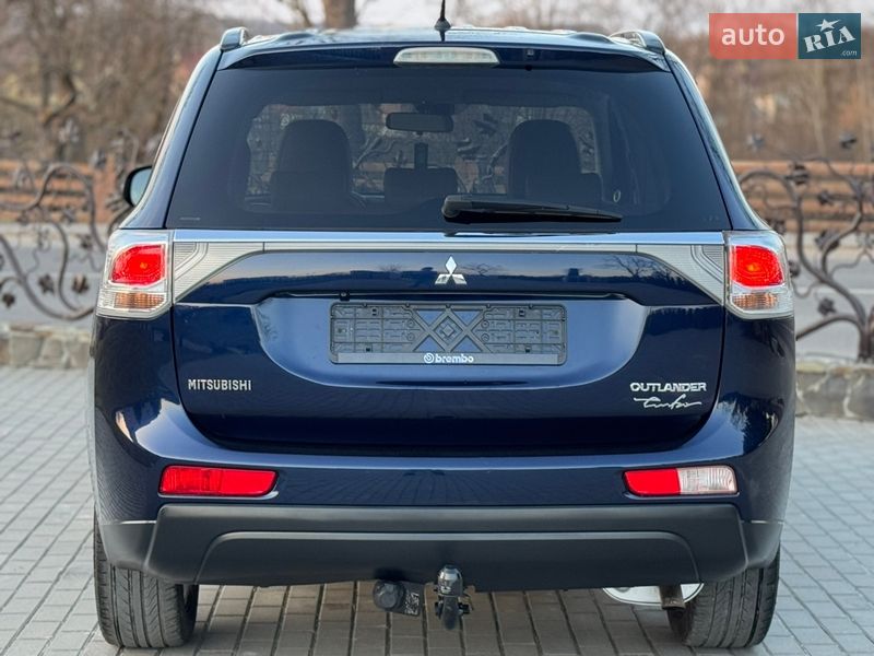 Позашляховик / Кросовер Mitsubishi Outlander 2013 в Дрогобичі