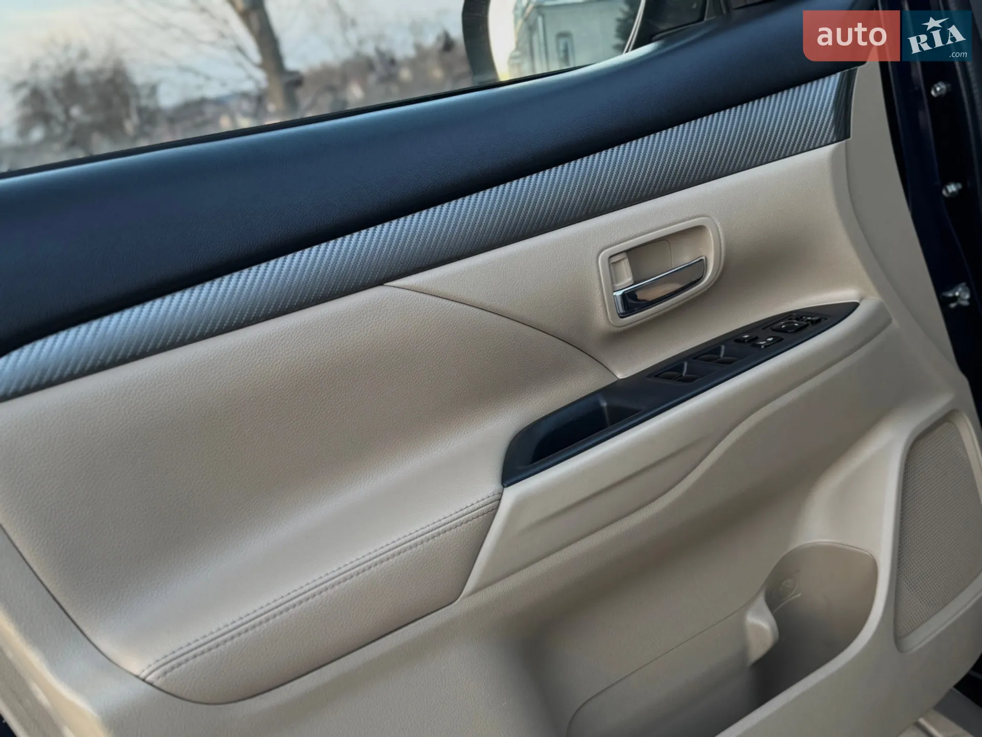 2013 Mitsubishi Outlander - мініатюра 40