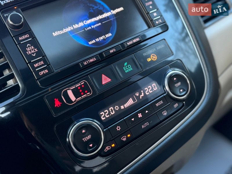 Позашляховик / Кросовер Mitsubishi Outlander 2013 в Дрогобичі