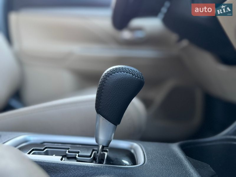 Позашляховик / Кросовер Mitsubishi Outlander 2013 в Дрогобичі