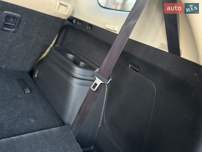 Позашляховик / Кросовер Mitsubishi Outlander 2013 в Дрогобичі