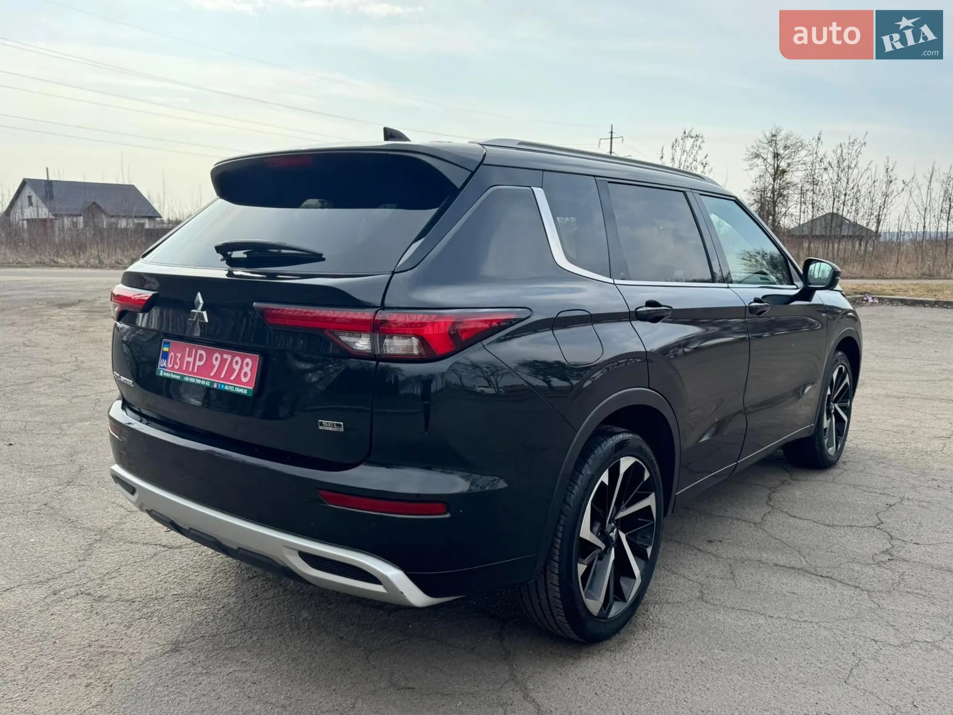 2021 Mitsubishi Outlander - мініатюра 3