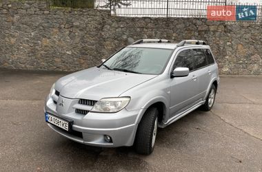 Позашляховик / Кросовер Mitsubishi Outlander 2005 в Немирові