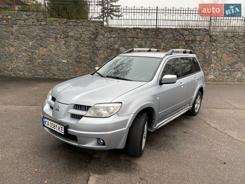 Mitsubishi Outlander 2005
