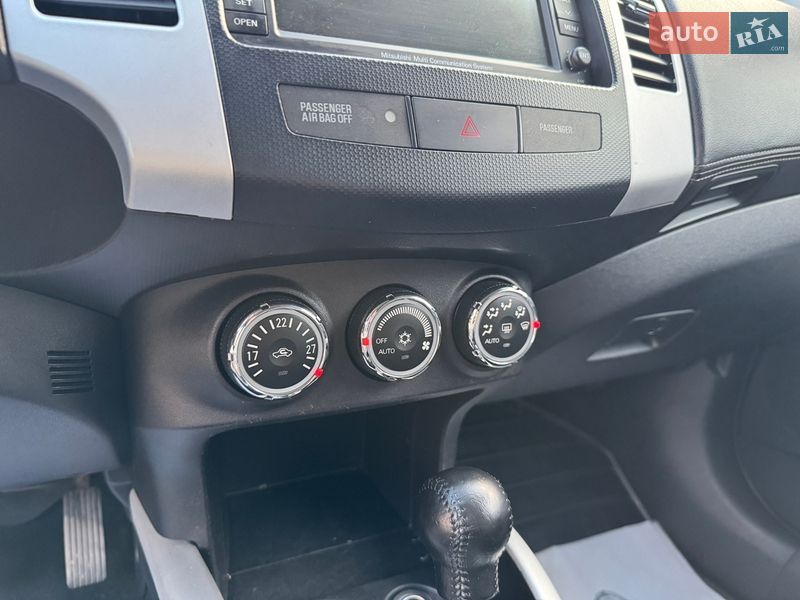 Внедорожник / Кроссовер Mitsubishi Outlander 2011 в Дрогобыче