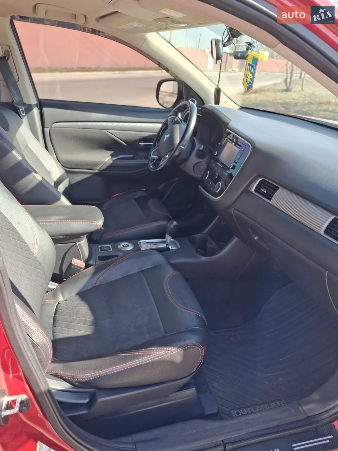 2015 Mitsubishi Outlander - мініатюра 12