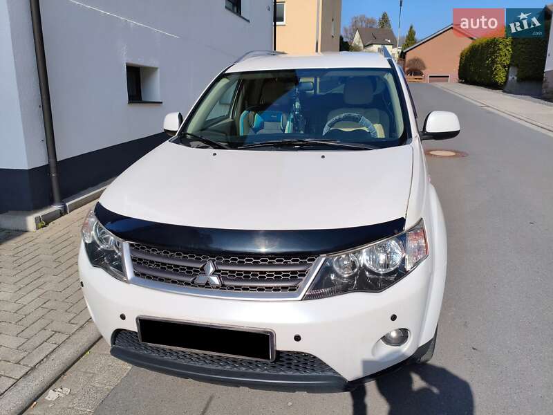 Mitsubishi Outlander 2008