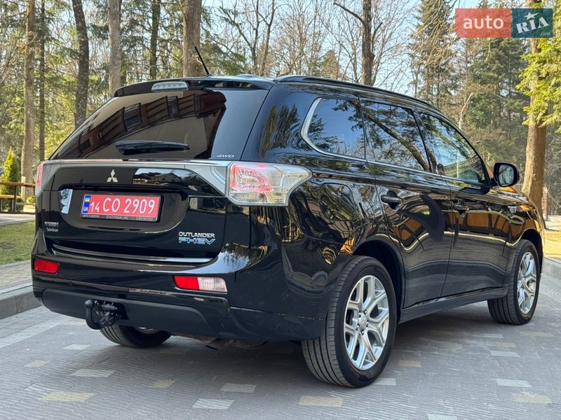 Внедорожник / Кроссовер Mitsubishi Outlander 2014 в Дрогобыче
