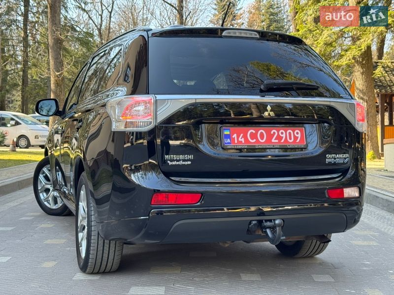 Внедорожник / Кроссовер Mitsubishi Outlander 2014 в Дрогобыче