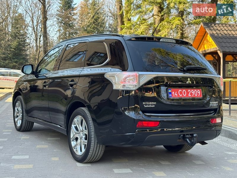 Внедорожник / Кроссовер Mitsubishi Outlander 2014 в Дрогобыче