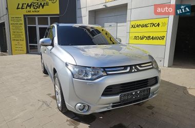 Позашляховик / Кросовер Mitsubishi Outlander 2014 в Харкові