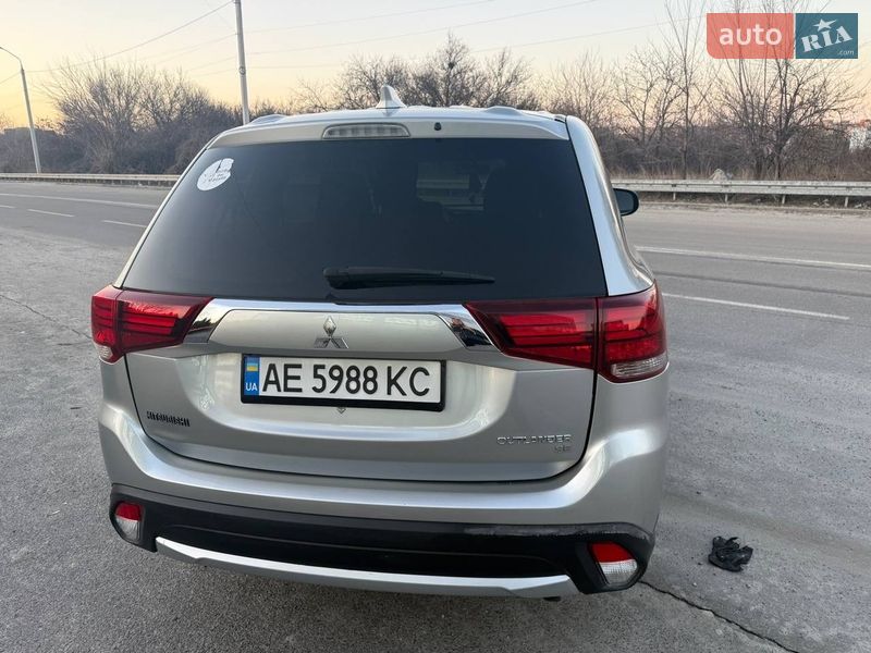 Внедорожник / Кроссовер Mitsubishi Outlander 2018 в Днепре