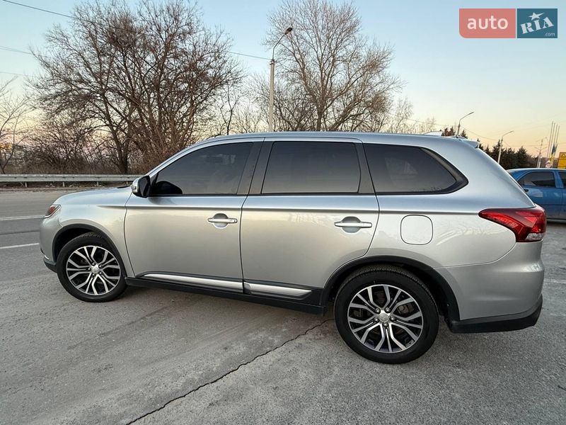 Внедорожник / Кроссовер Mitsubishi Outlander 2018 в Днепре