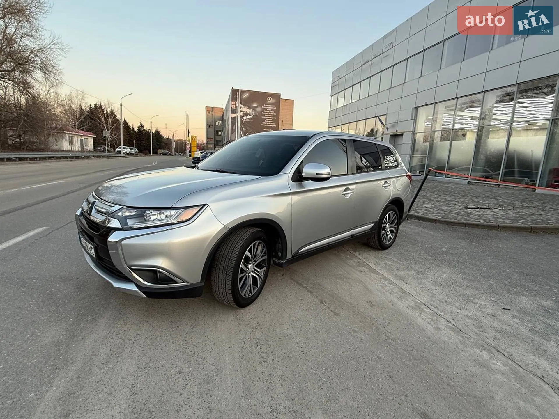 2018 Mitsubishi Outlander - мініатюра 3