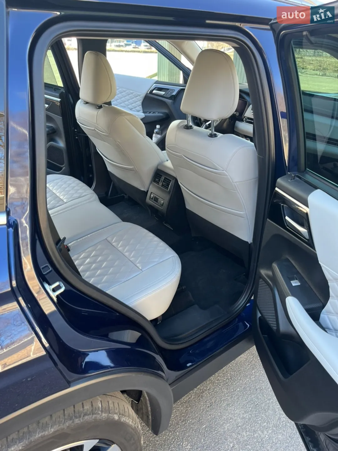 2023 Mitsubishi Outlander - мініатюра 18