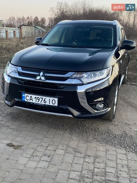 Mitsubishi Outlander 2015