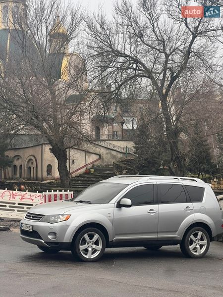 Mitsubishi Outlander 2007