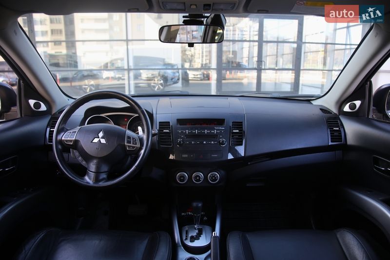 Внедорожник / Кроссовер Mitsubishi Outlander 2008 в Харькове