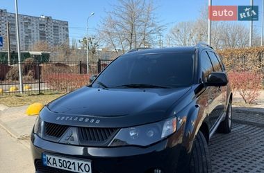 Внедорожник / Кроссовер Mitsubishi Outlander 2008 в Киеве