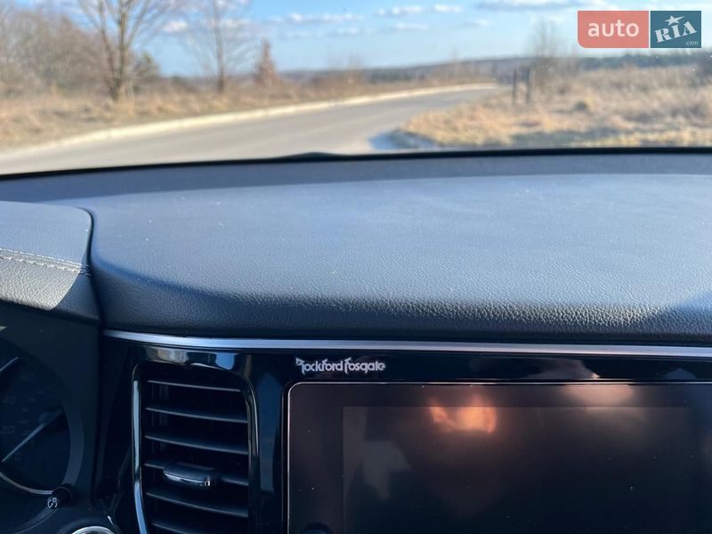 Внедорожник / Кроссовер Mitsubishi Outlander 2018 в Киеве