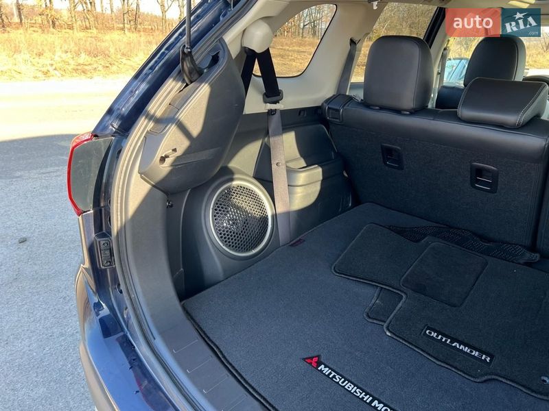 Внедорожник / Кроссовер Mitsubishi Outlander 2018 в Киеве