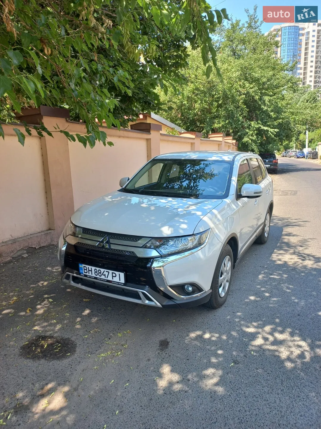 2021 Mitsubishi Outlander - мініатюра 3