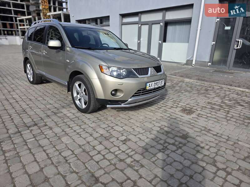 Внедорожник / Кроссовер Mitsubishi Outlander 2008 в Харькове