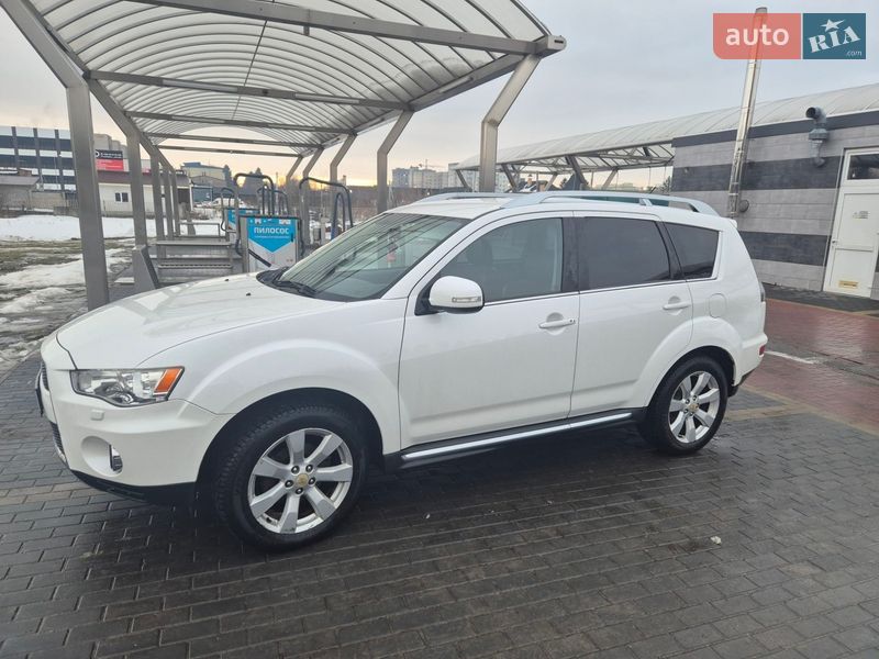 Mitsubishi Outlander 2010