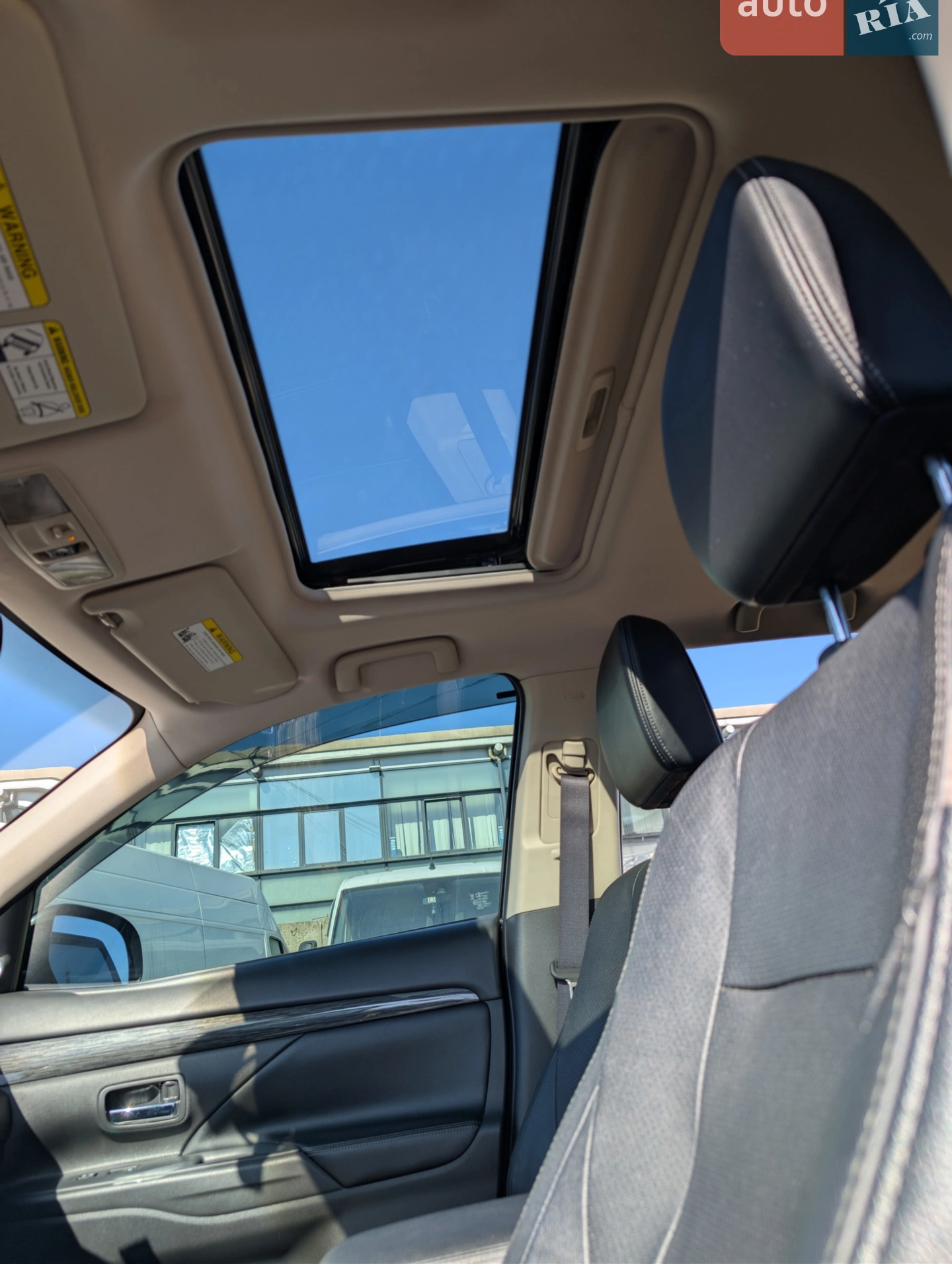 2015 Mitsubishi Outlander - мініатюра 15