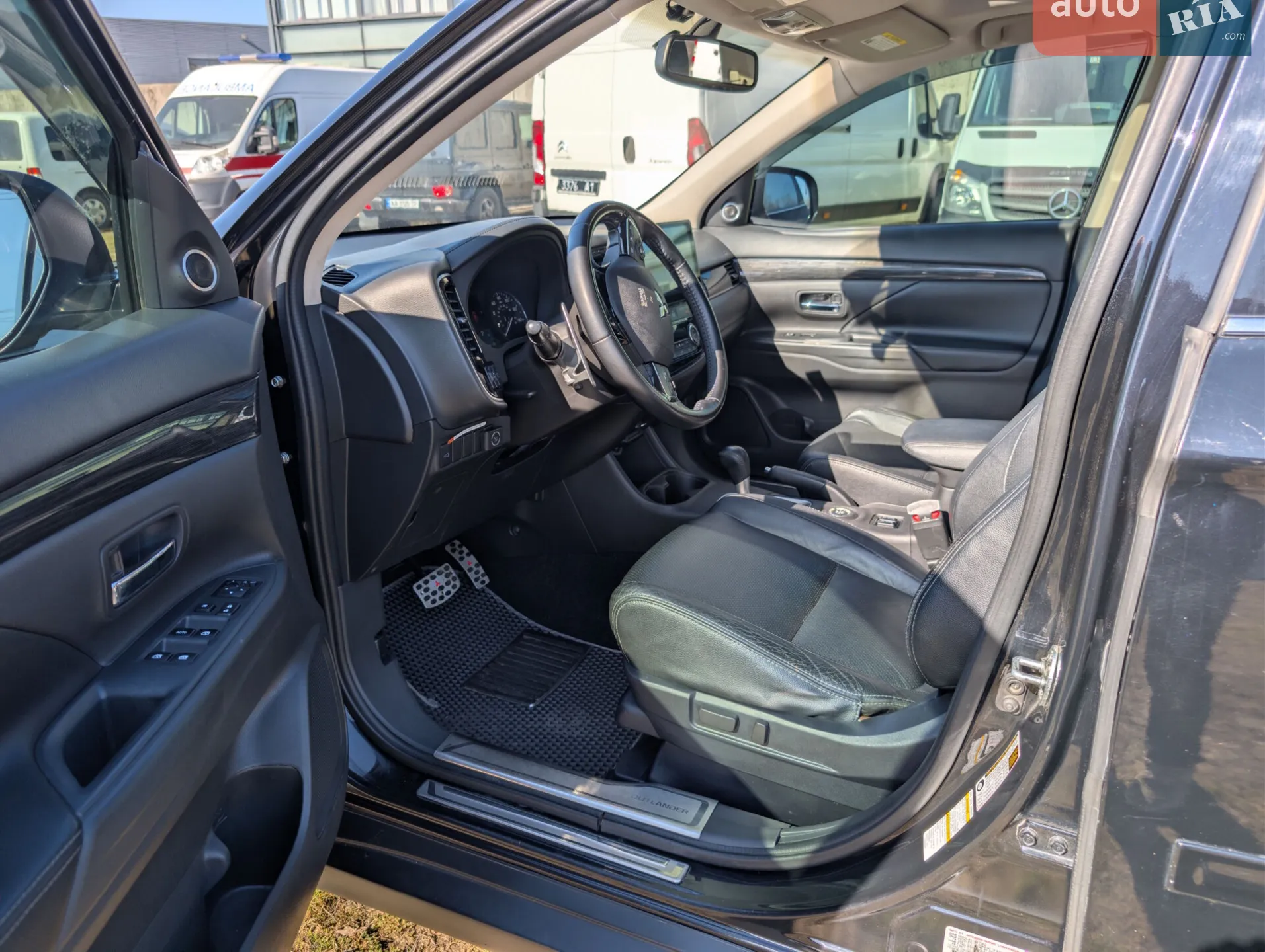 2015 Mitsubishi Outlander - мініатюра 7