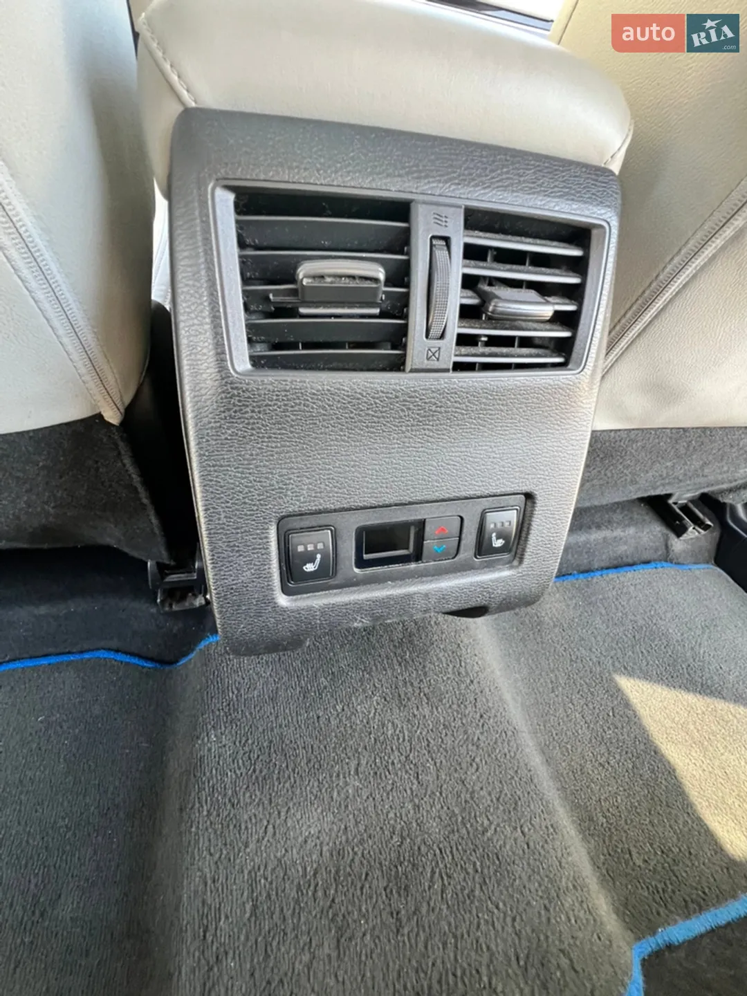 2023 Mitsubishi Outlander - мініатюра 20