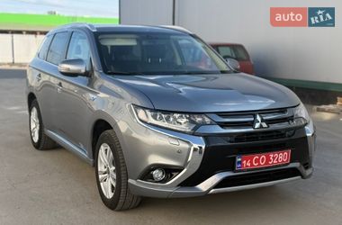 Позашляховик / Кросовер Mitsubishi Outlander 2017 в Вінниці