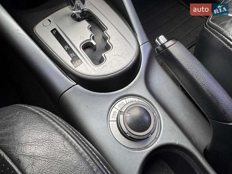 Внедорожник / Кроссовер Mitsubishi Outlander 2007 в Днепре фото 14 Внедорожник / Кроссовер Mitsubishi Outlander 2007 в Днепре