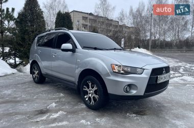 Внедорожник / Кроссовер Mitsubishi Outlander 2011 в Сумах