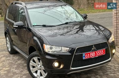 Внедорожник / Кроссовер Mitsubishi Outlander 2012 в Коломые