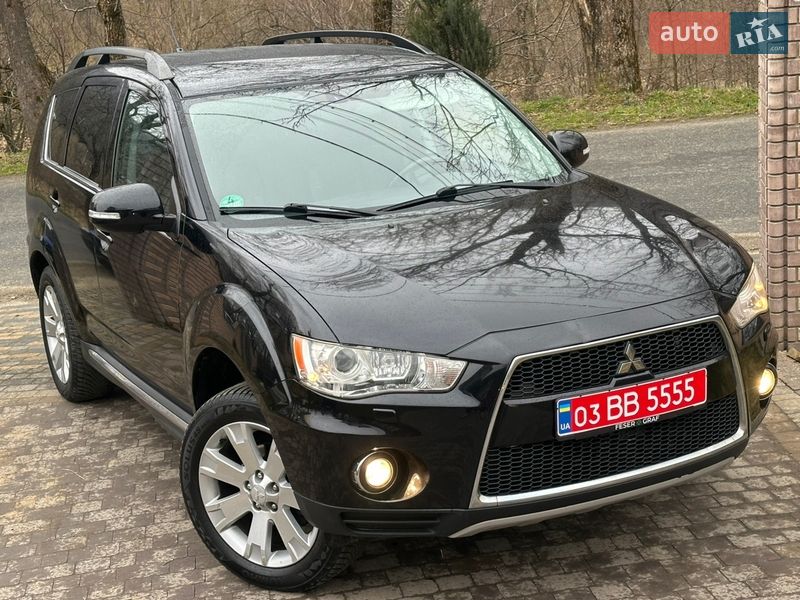 Mitsubishi Outlander 2011
